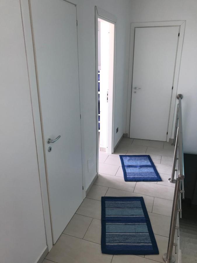 卡斯泰拉马莱La Terrazza Sul Porto公寓 外观 照片